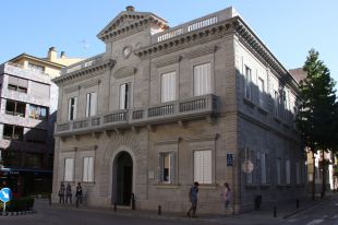 Banyoles demana la dimissió dels responsables de la violència de l'1-O i la retirada de la policia espanyola
