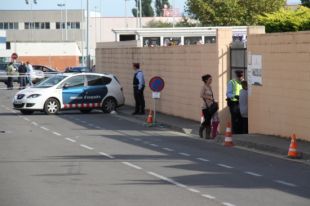 Un home mor a trets en una baralla al cementiri de Figueres