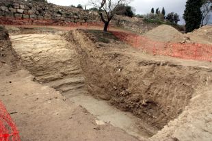 Descobreixen un fossat defensiu del segle VI a. de C. a Ullastret 