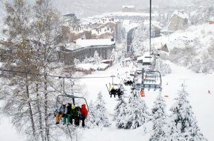 Més de 18.500 esquiadors estrenen temporada al Pirineu català