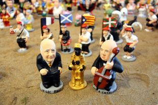 E-Cristians es querellarà contra l'empresa que ha comercialitzat el caganer de la Moreneta