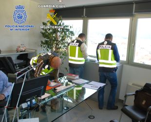 Dos detinguts a La Jonquera en un operatiu contra el blanqueig de diners