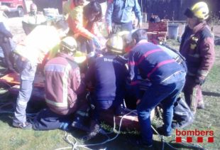 Rescaten un ancià que havia caigut dins d'un pou a Fornells de la Selva 