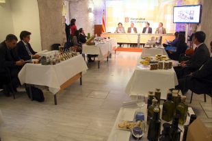 Deu empreses gastronòmiques vendran productes als EUA i Canadà a través d'Internet