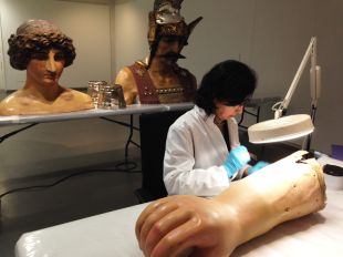 Els gegants d'Olot passen pel taller