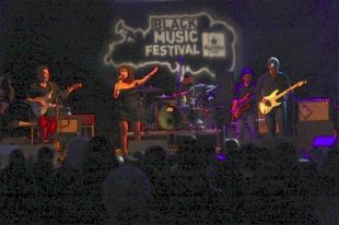 La inauguració del 13è Black Music Festival atreu un miler de persones