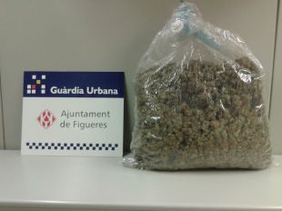 La Guàrdia Urbana deté un home a Figueres amb 2,5 quilos de marihuana