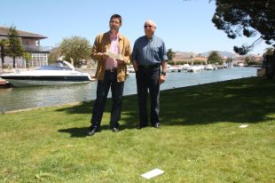Conviden a Espinosa a Empuriabrava per conèixer els canals afectats per la llei de Costes 