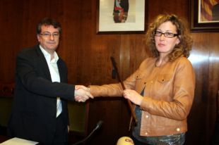 Núria Anglada es converteix en la primera alcaldessa de la Bisbal