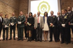 La Jonquera homenatja els cossos policials