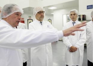 La multinacional farmacèutica Sanofi invertirà 42 MEUR en la planta de Riells 