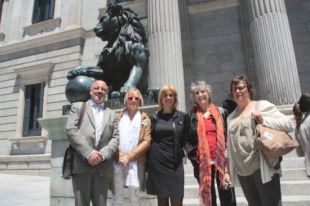 Els alcaldes de l'Alt Empordà reclamen tipificar com a delicte la prostitució al carrer