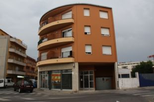 Agredeix al seu sogre amb una destral en una disputa per la custòdia del fill