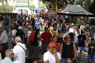 La Biciatló de Figueres apadrina 400 bicicletes per a persones en risc d'exclusió social