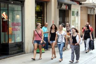 Els comerciants de Figueres confien en el turisme estranger aquestes rebaixes