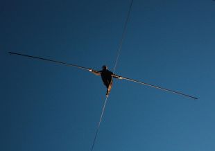 Un funàmbul creuarà la plaça del castell de la Bisbal en la inauguració de la Fira de Circ al Carrer