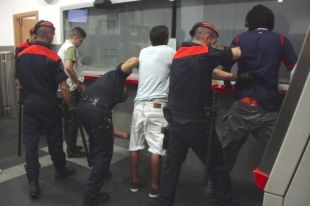 Dos detinguts i 102 denúncies en el dispositiu Via a Blanes