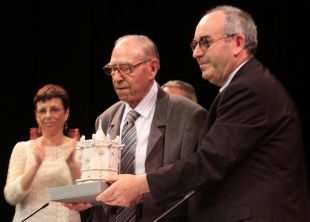 Un avi centenari dóna el tret de sortida a la festa major de Blanes