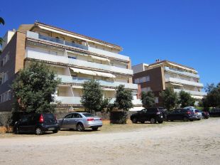 Calonge no haurà d'enderrocar els edificis Llevantí de Mar