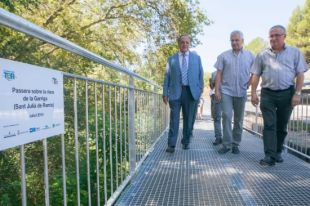 Instal·len una passera a la Ruta del Ter al seu pas per Sant Julià de Ramis