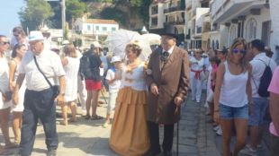 La Fira d'Indians de Begur atreu visitants del sud de França, València i Cantàbria