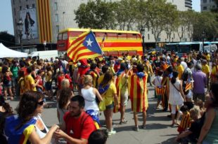 El centre Barcelona ja s'omple de participants de la 'V' vinguts d'arreu de Catalunya