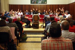 Figueres aprova la moció en favor de la consulta amb el suport de tots els grups excepte el PP