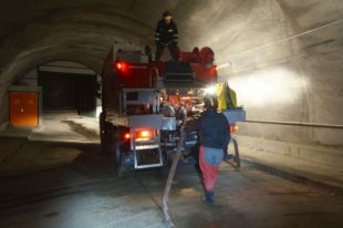 Els enginyers de camins culpen Adif de deixar les obres del TAV a mitges