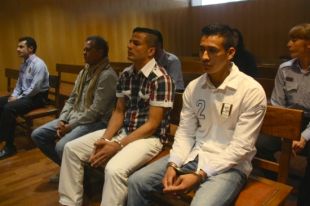 El fiscal rebaixa a 18 anys la petició per a dos assaltadors de la Selva