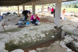 Els arqueòlegs acaben l'excavació de les termes de Vilauba