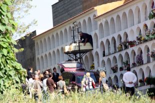 Enterren als dos infants assassinats a Lloret de Mar perquè no hi ha diners per repatriar-los 