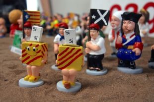 L'urna del 9-N, la Grossa de Cap d'Any i David Fernández, nous caganers per aquest Nadal