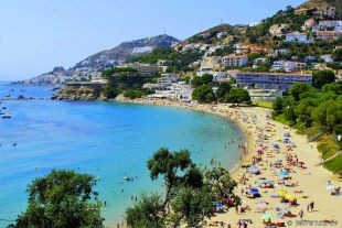 Europa empitjora la qualificació de les aigües de la platja de l'Almadrava de Roses