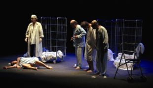 La companyia andalusa La Zaranda entrena al Temporada Alta 'El grito del cielo'