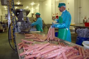 Embotits Caula inicia l'exportació de 'halal' a Àfrica