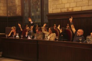 El PSC de Girona vol que els regidors que s'han donat de baixa del partit deixin l'ajuntament