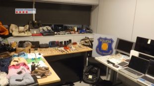 Desarticulen un grup acusat de cometre sis robatoris en domicilis d'arreu de Catalunya
