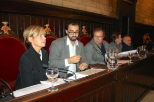 Ball de cadires a l'Ajuntament de Girona pel trencament del PSC