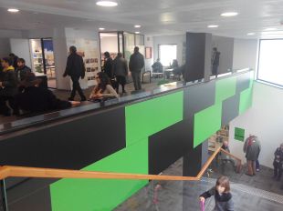 Maçanet de la Selva inaugura la nova biblioteca amb quatre anys de retard