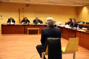 Jutgen un acusat de fer tocaments i fel·lacions a un nebot menor d'edat