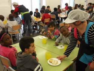 11.500 menors gironins tenen dificultats per fer tres àpats degut a la crisi