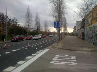 El carrer d’Oviedo a Girona es reobre al trànsit