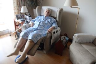 Presó per un dels autors de l'assalt violent a una anciana en un pis d'Els Químics a Girona