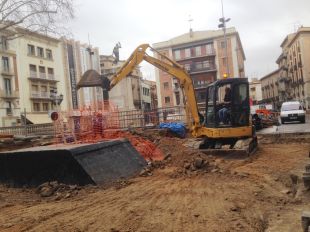Comencen les obres d'urbanització per reparar l'esvoranc de la Rambla de Figueres