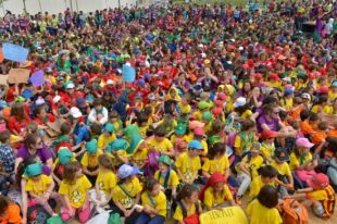 Més de 2.000 infants i monitors d'esplais clamen un paper més actiu per als joves