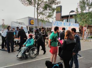 Inauguren el nou McDonald's a Girona amb l'oposició d'alguns veïns