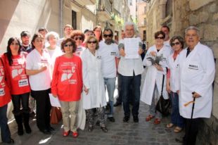 La 'Marea Blanca' es manifesta a Girona contra el concurs de les cinc ABS de la demarcació