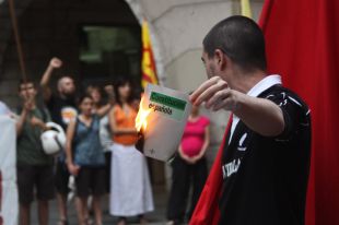 Tots els municipis del Pla de l'Estany es declaren moralment exclosos de la Constitució espanyola