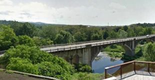 S'inicien les obres de rehabilitació del pont de la travessera de la C-66 a Besalú