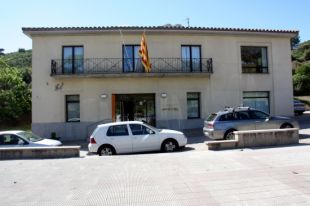 Sant Julià de Ramis retira l'estelada de l'ajuntament seguint l'ordre de la Junta Electoral